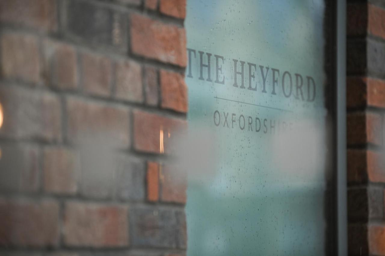 The Heyford Hotel Upper Heyford  エクステリア 写真